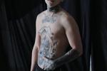 Niño tatuado