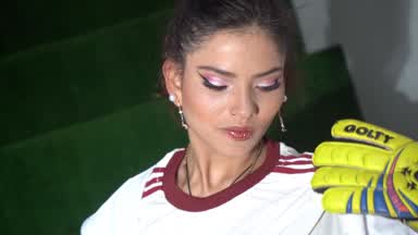 Try to put it in me
