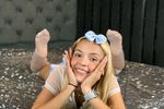 I'm ur little schoolgirl💙