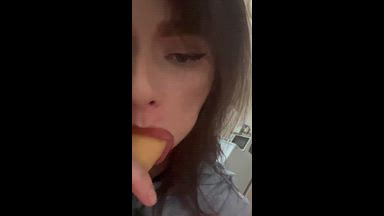 suck dildo