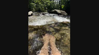 💧Feet under the river👣💦