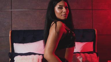 Let me seduce you with  my curves!