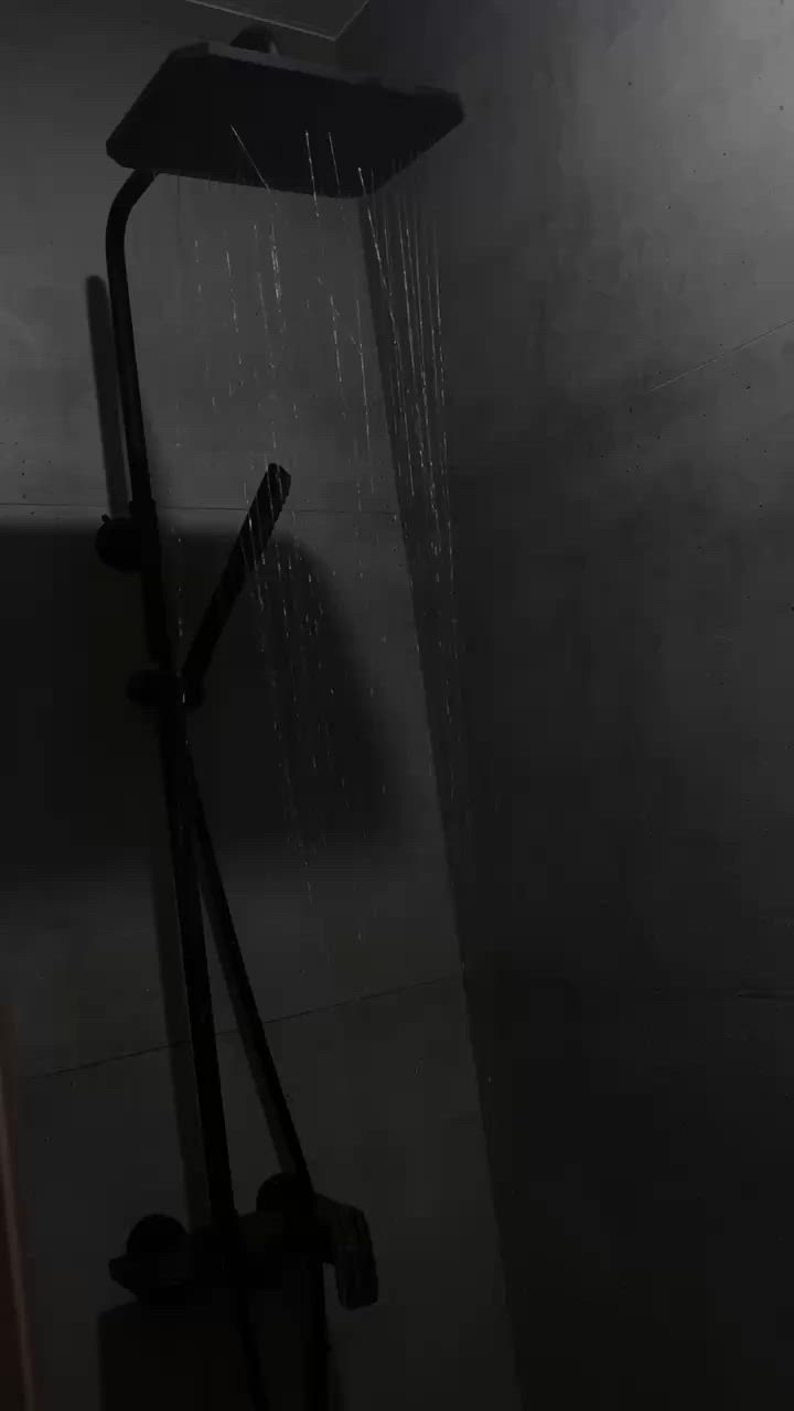 Naked in shover✨😍