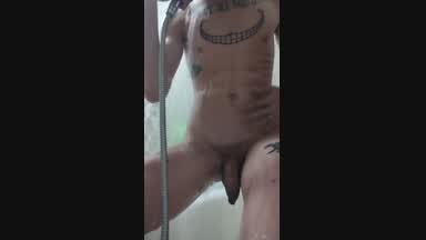 мах live streaming profile