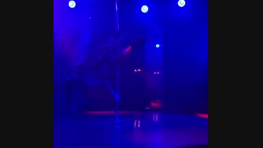 Pole dance