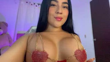I want your tongue on my tits!!