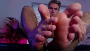 ur total sin — for slave into my feet