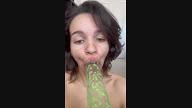 Dildo BJ