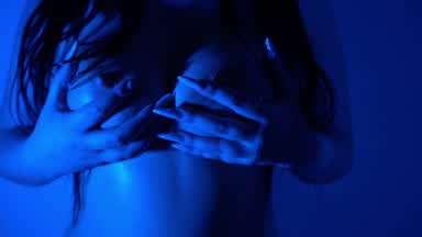 Meet me in the dark