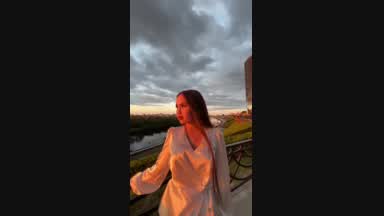 📹