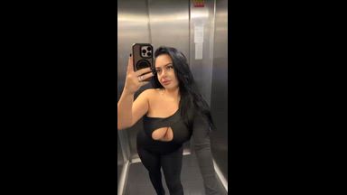 Sexy elevator 2