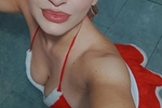 Do you like this sexy girl? 💋