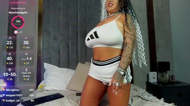 boobs show