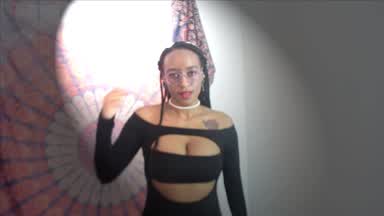 Me dancing, forget about the ruido of the life