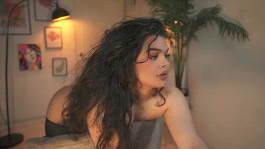 chloe live streaming profile