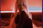 Hi >w<