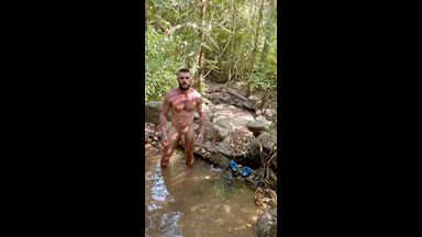 Bath in Jungle