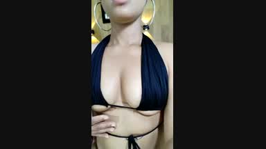 HOT TITS