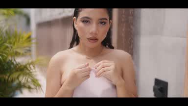 Latiin girl being sexy outdoor
